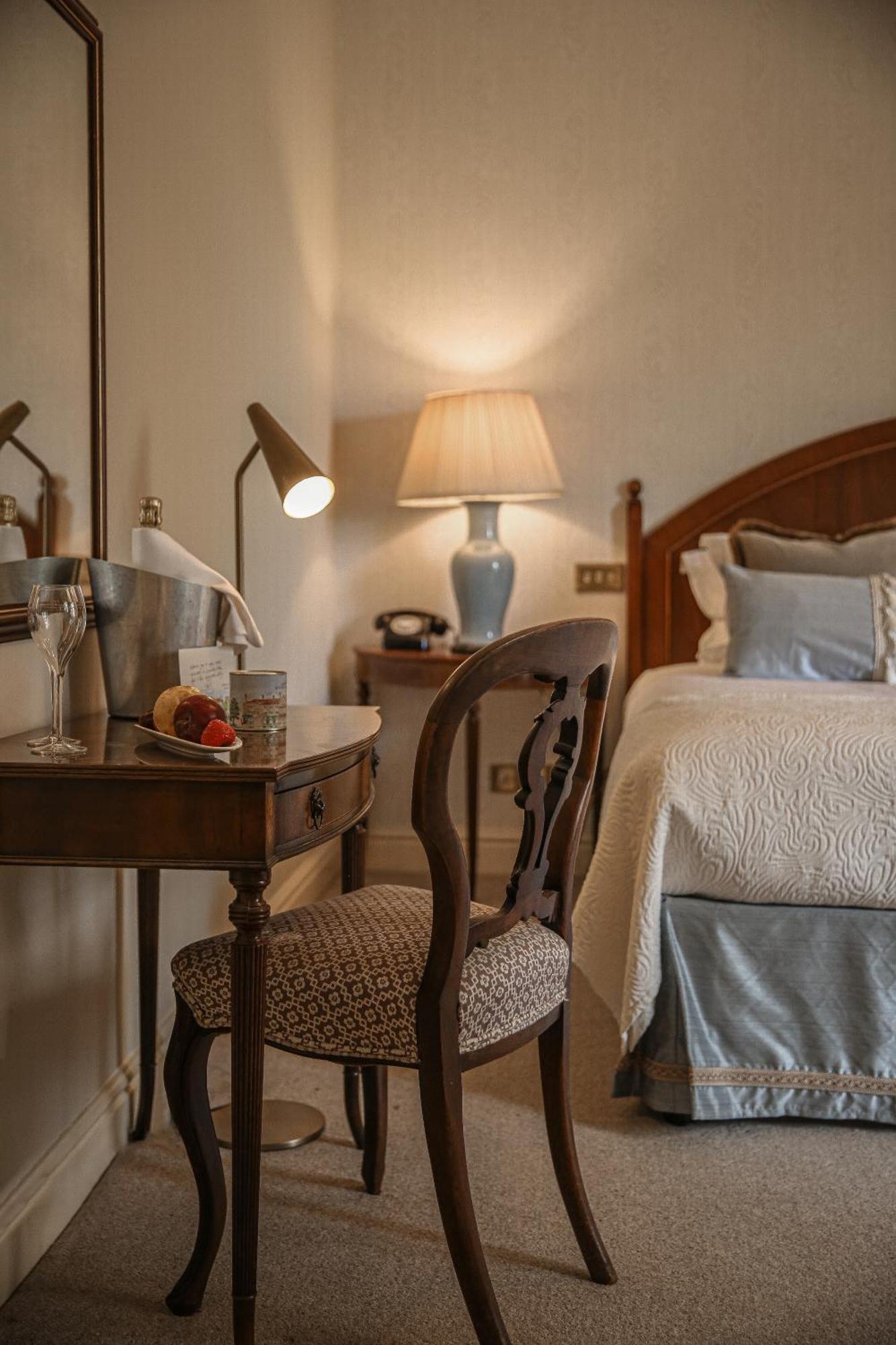 Lucknam Park Hotel Chippenham  Zewnętrze zdjęcie
